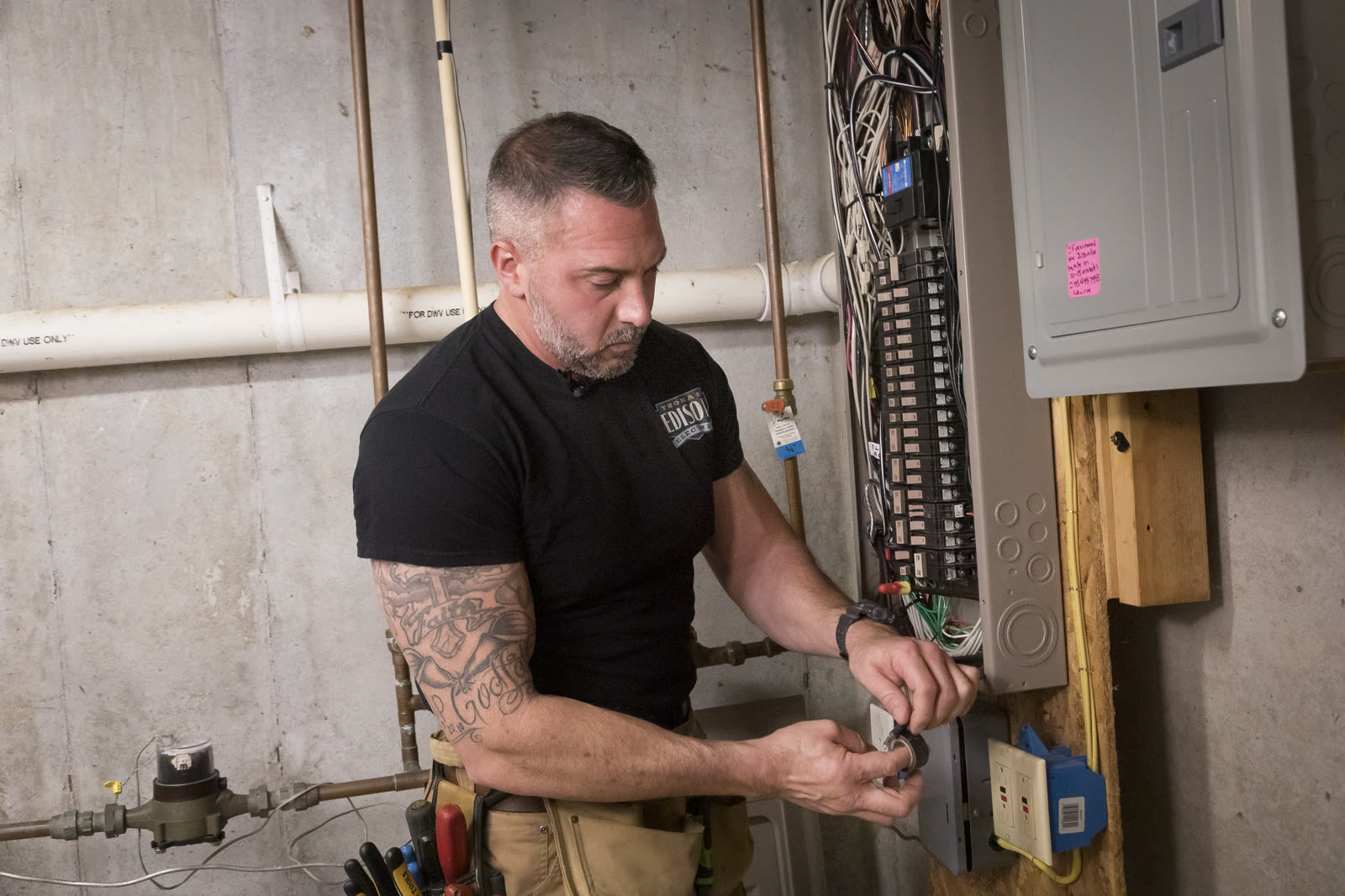 Panel work, mid-service